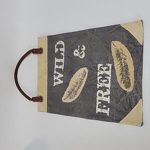 Primatives by Kathy "Wild & Free" Cotton Banner, 12"X18"